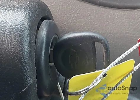 2004 Chevrolet Silverado 2500 Ls z USA, uszkodzony, nr VIN 1GCGC23U04F193284